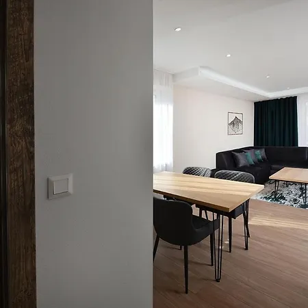 Virbo Apartman Ménhárd